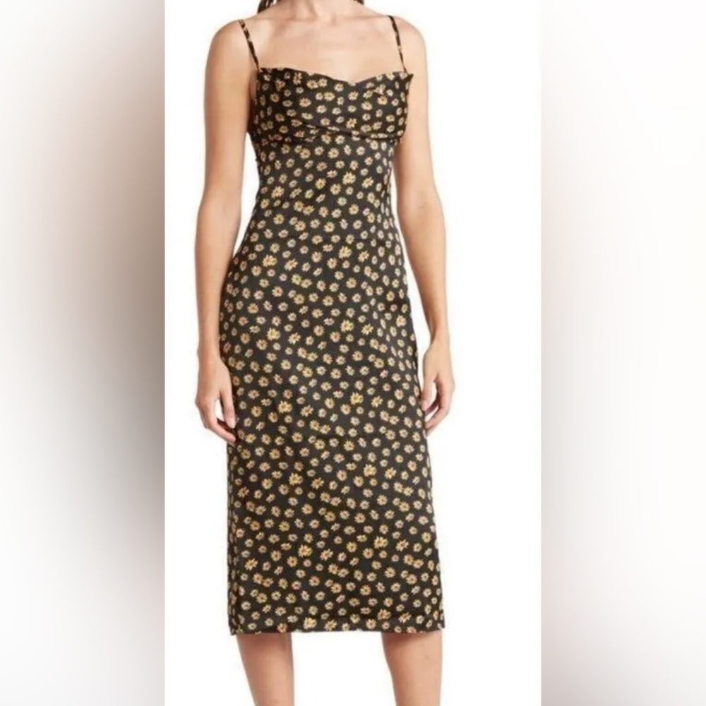 WEWOREWHAT Cowl Midi Ditsy Daisies Black Multi